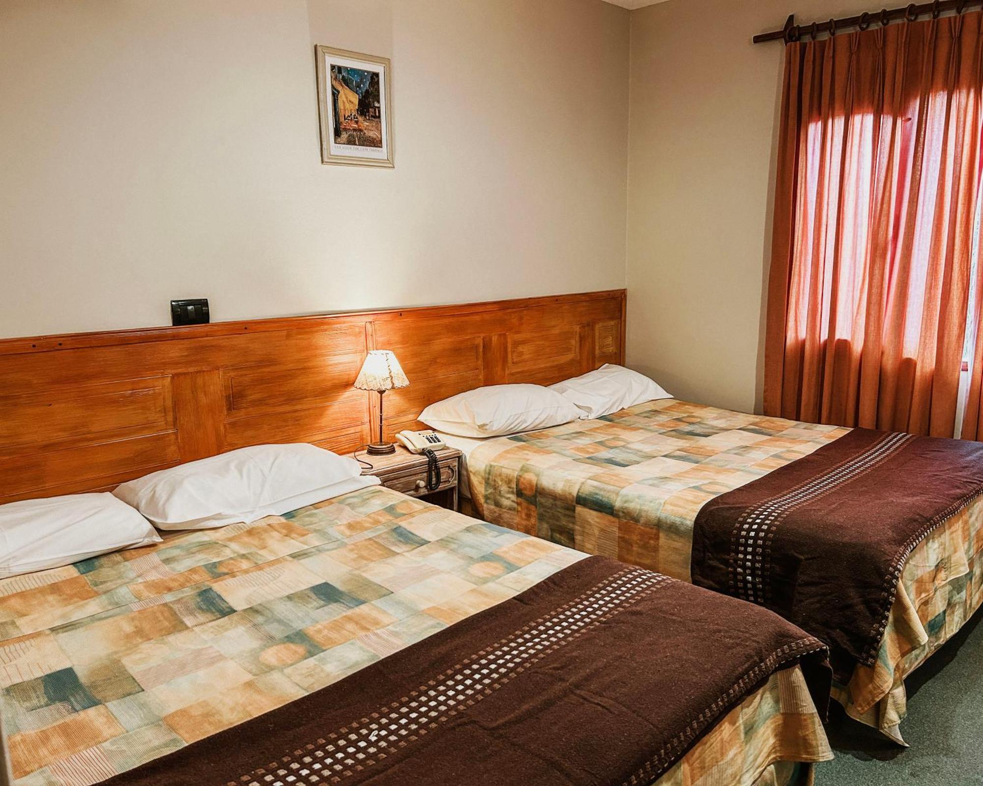 Lupama Hotel El Calafate Phòng bức ảnh