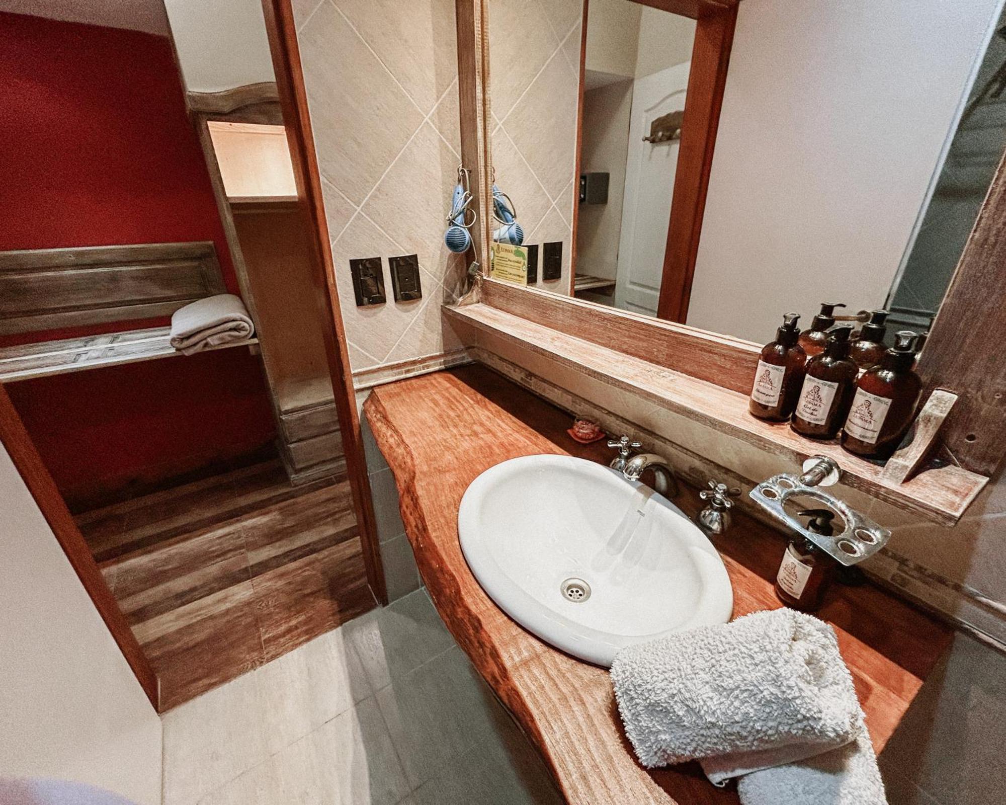 Lupama Hotel El Calafate Phòng bức ảnh